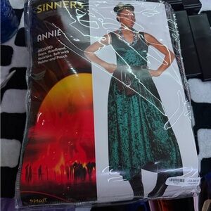 Sinners: Annie Costume Set